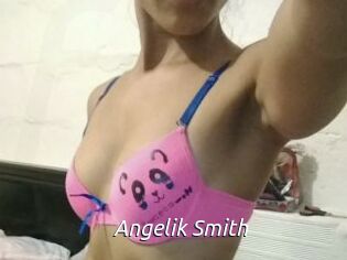 Angelik_Smith