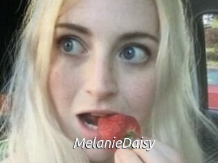 Melanie_Daisy