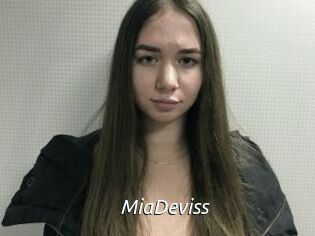MiaDeviss