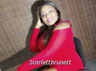 Scarlettbrunett